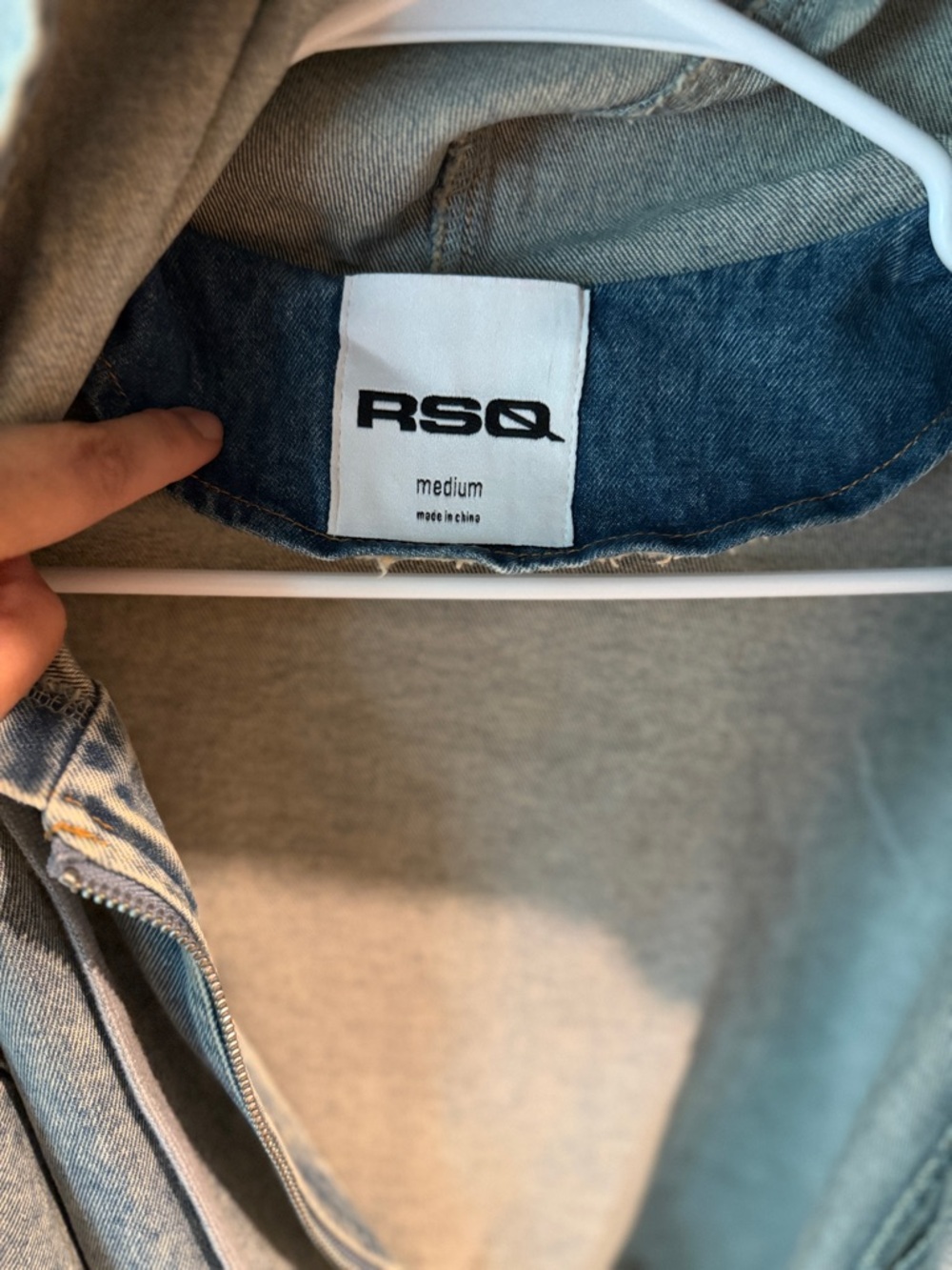RSQ hooded denim lightweight jean jacket NWOT M - Picture 5 of 6